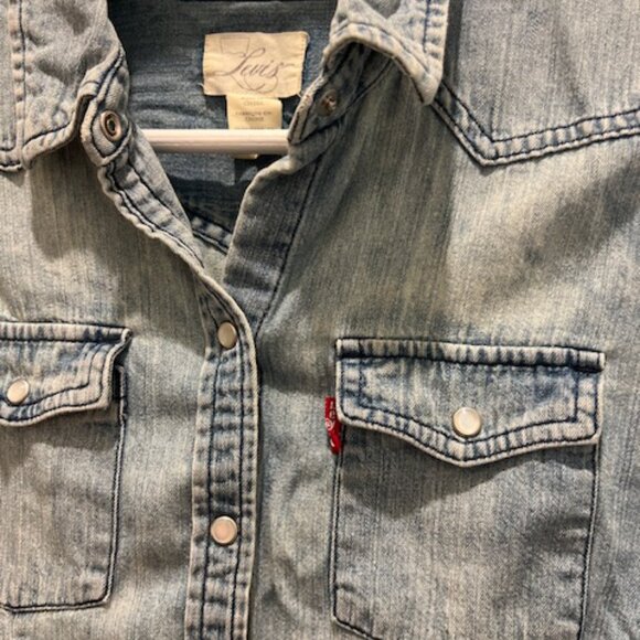 Levi’s Western Vintage Denim Button Down Shirt Size XS - Picture 5 of 5